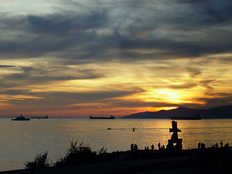 Artist Designer Vancouver BC Professional Commercial / Fine Artist Kim Hunter Indigo Canadian artist painter paintings commercial artist sculptures sketches paintings portraits landscapes wildlife illustration graphics design animation web design  photography murals muralist Vancouver freelance artist Kim Hunter